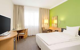 Hotel NH München Messe Exterior photo