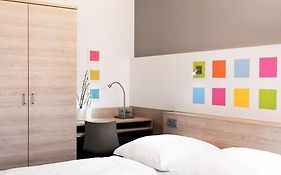 Business&Budget Hotel Tessin München Exterior photo