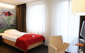 Helvetia Hotel Munich City Center Exterior photo