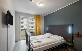 Hotel a&o München Hauptbahnhof Exterior photo