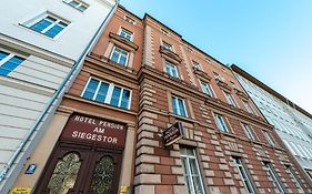 Hotel-Pension am Siegestor München Exterior photo